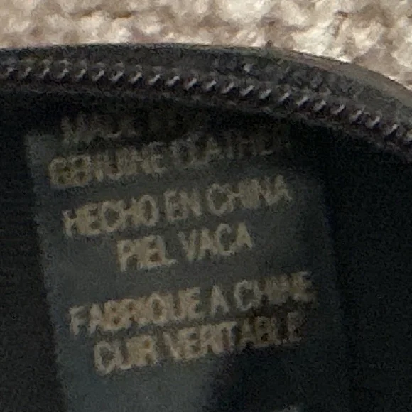 Genuine Leather Pill Case. - Picture 6 of 10